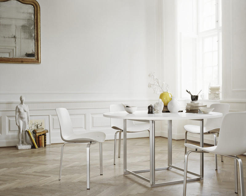 table de repas fritz hansen PK58